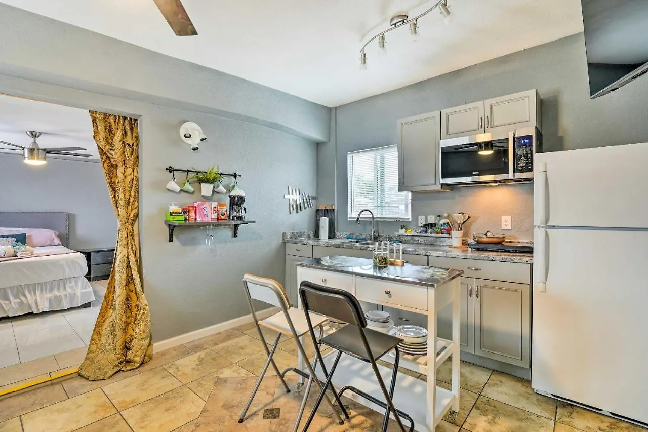North Las Vegas Studio With Fire Pit 10 Mi To Strip Διαμέρισμα
