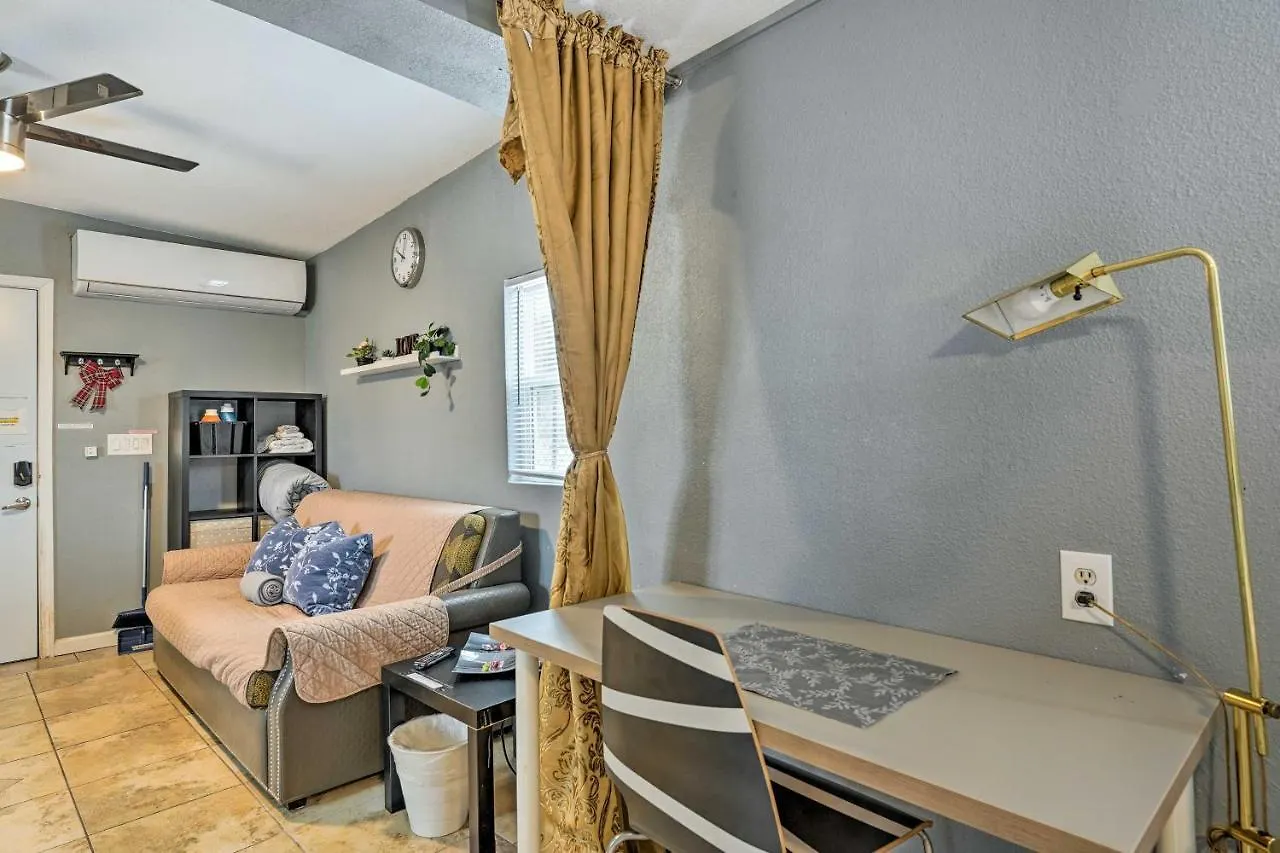 North Las Vegas Studio With Fire Pit 10 Mi To Strip Διαμέρισμα